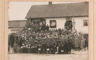Ceremonial opening of the shop of the rural district co-operative Pomoc (help) in Góra Puławska (1930s) © Cooperative Museum Warsaw